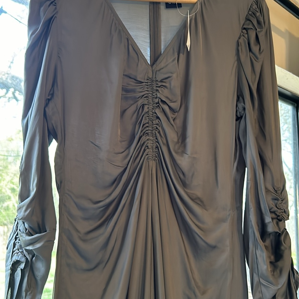 Long medium tall silver gap dress, ruching in front. Flowy and feels like silk!